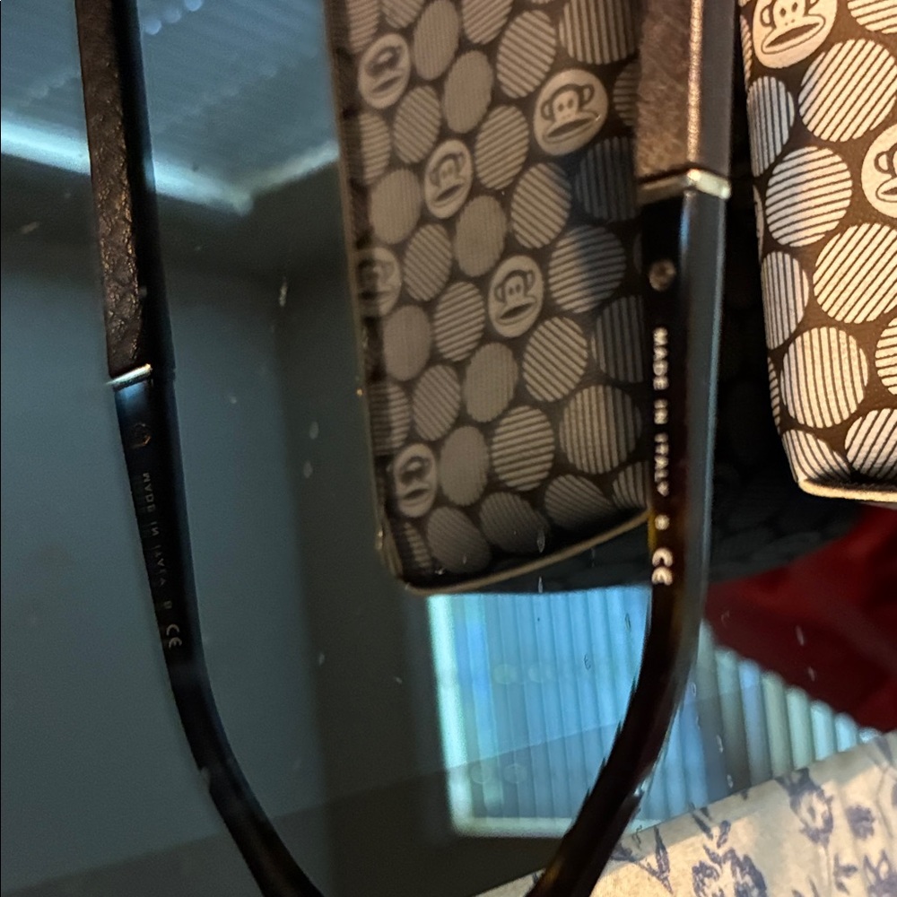 CHANEL Black Sunglasses with Gold CC Accents - Picture 6 of 11
